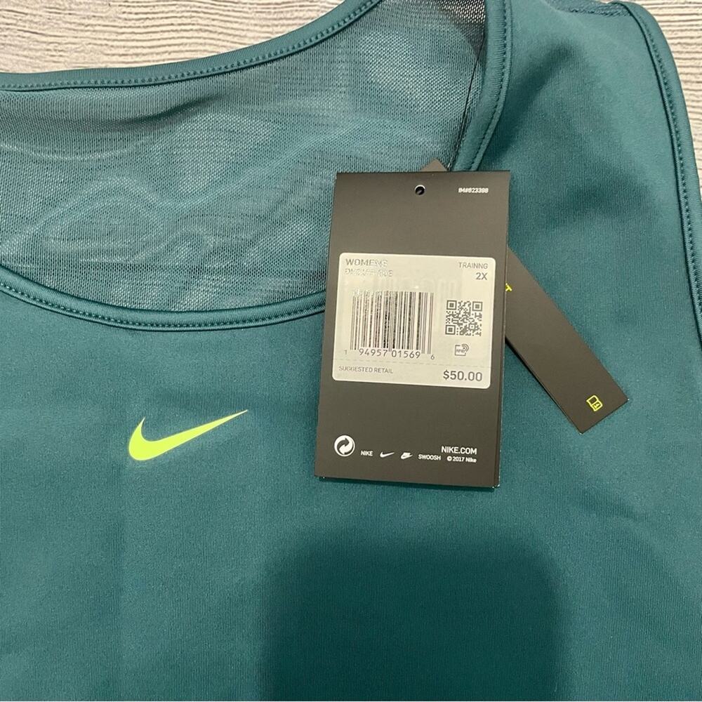 Nike - NWT Colorblock Workout Cropped Tank - Picture 9 of 11